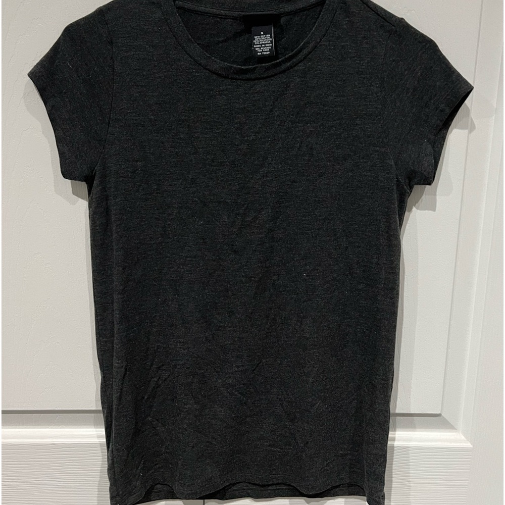 Woman’s Gray T shirt